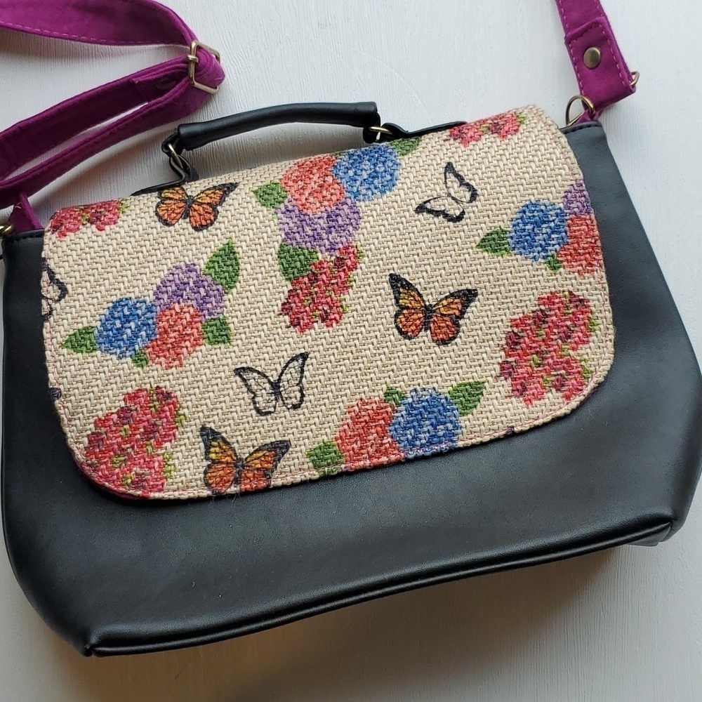 Belleza Negra Butterfly Floral Straw Faux Leather Purse - Picture 2 of 8